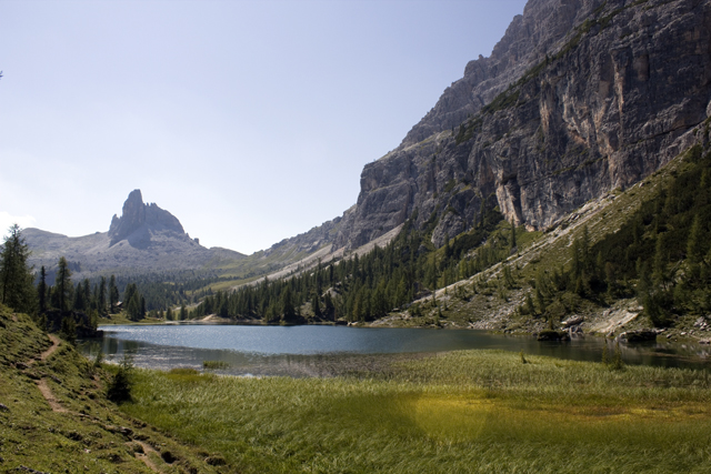 2011-08-25_09-53-19 cadore.jpg - Lago de Federa am Fue des Croda da Lago